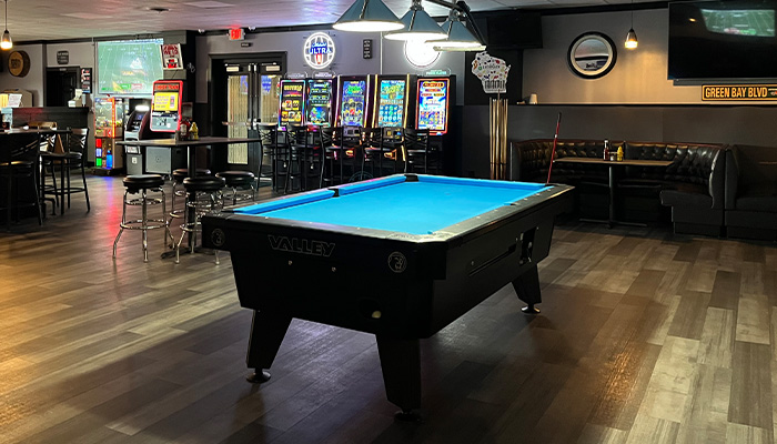 Ryder's Roadhouse Pool Leagues Sunday, Tuesday, Wednesday, & Thursday New Valley Pro Cat Pool Table